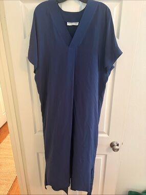 INCLAN STUDIO Navy V-Neck Maxi Dress